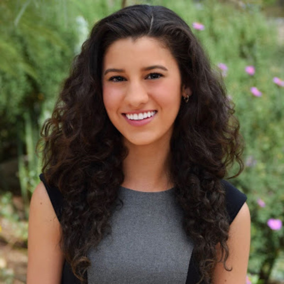 Meet your Posher, Carly - Picture 1 of 1